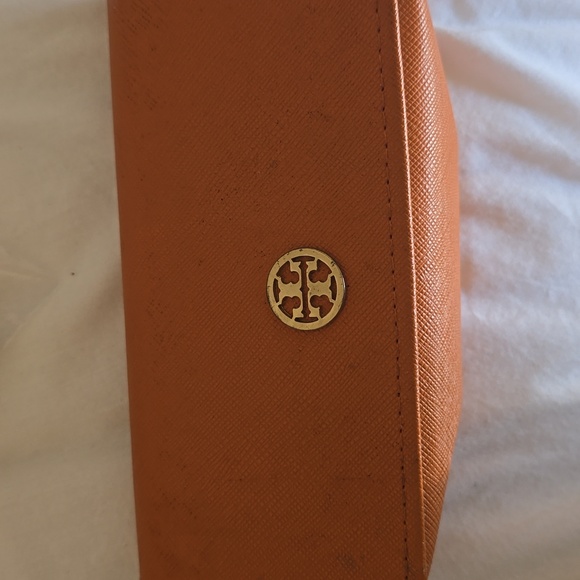 Tory Burch Sunglasses Case - Picture 3 of 3